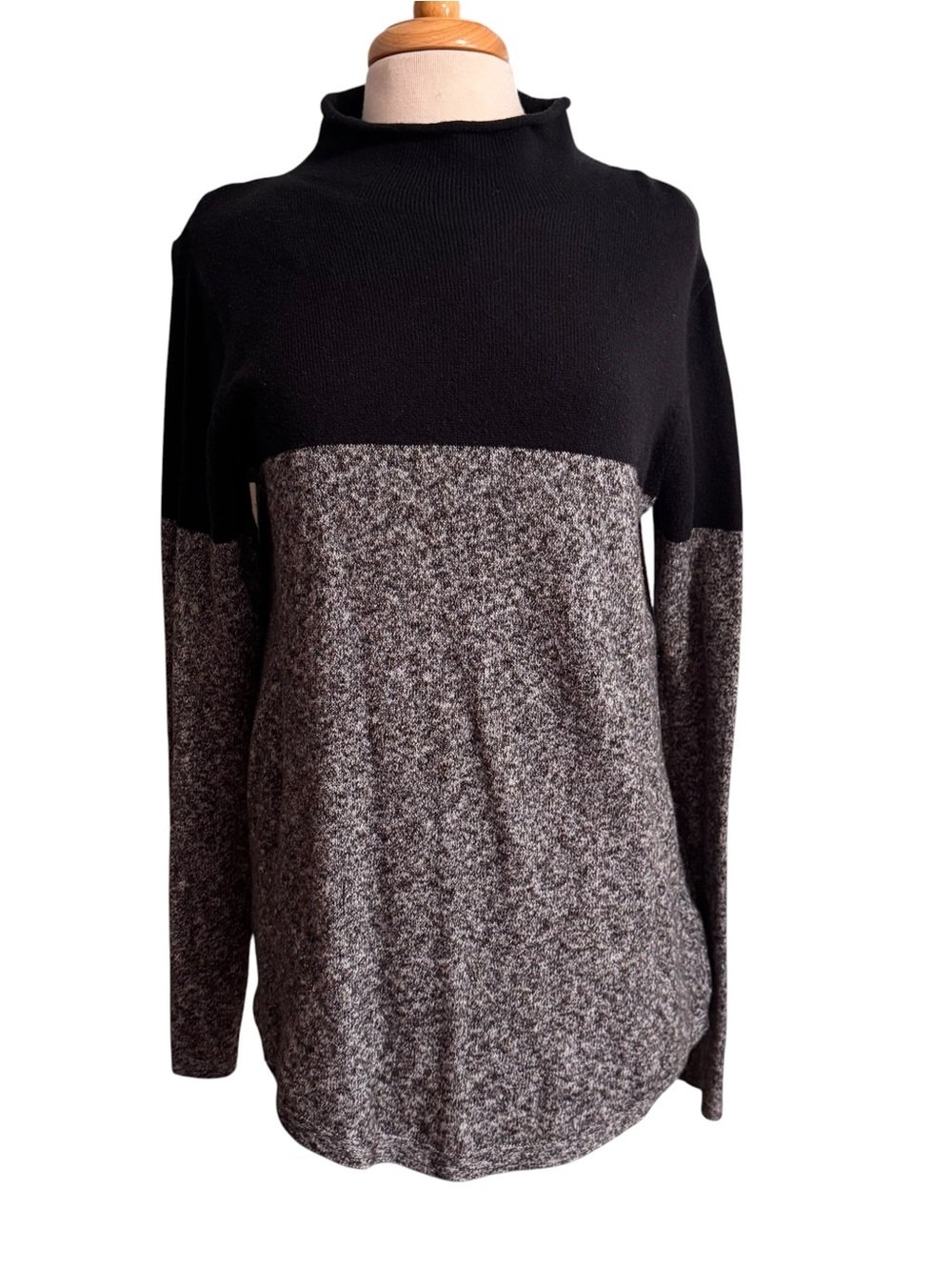 Old Navy Black and Gray Color Block Roll Neck Sweater Medium Tall